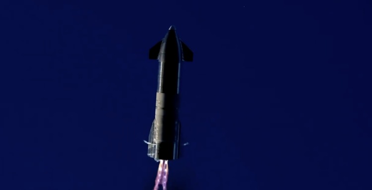 星舰sn8翻转着陆爆炸画面